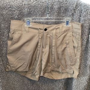 women’s sport short